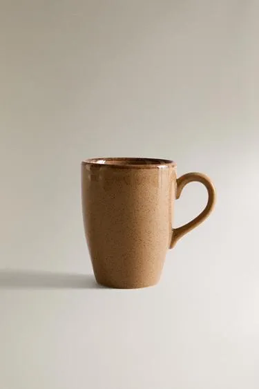 PORCELAIN MUG WITH ANTIQUE FINISH RIM