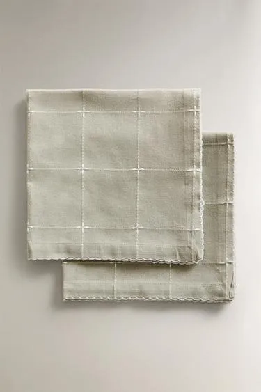 DYED THREAD GRID NAPKINS  PACK OF 2