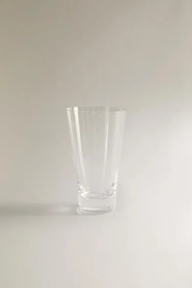 CRYSTALLINE SOFT DRINK TUMBLER WITH THICK BASE