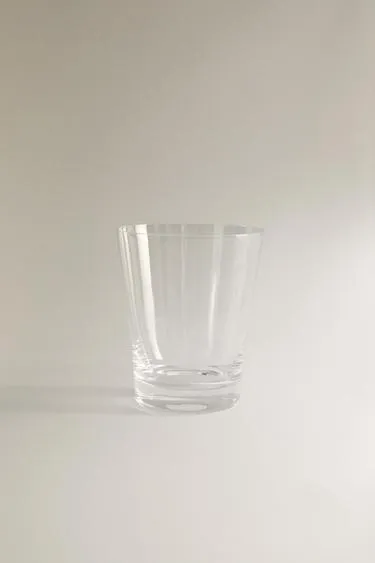 CRYSTALLINE TUMBLER WITH THICK BASE