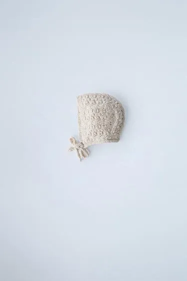 CHUNKY KNIT BONNET