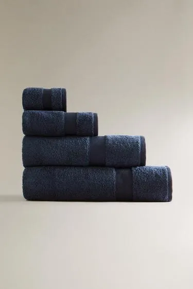 COTTON BATH TOWEL