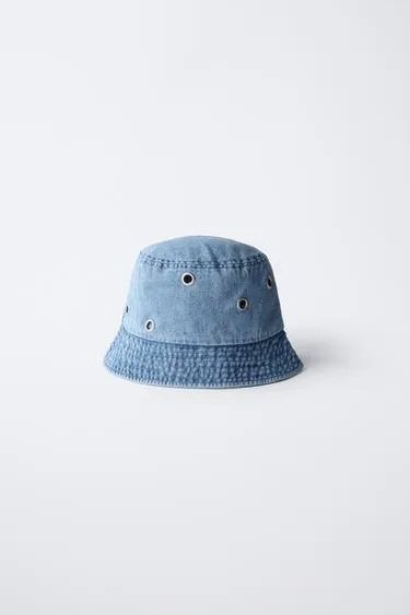 DENIM EYELET BUCKET HAT