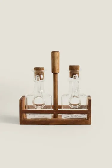 BOROSILICATE GLASS AND WOOD CRUET SET