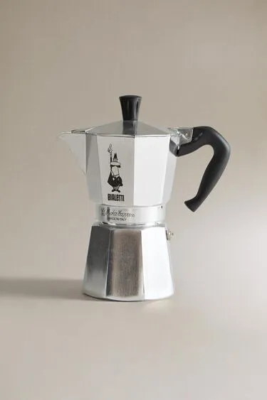 Кофеварка BIALETTI на 6 чашек