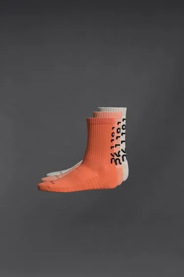 Набор из трех пар носков разных цветов