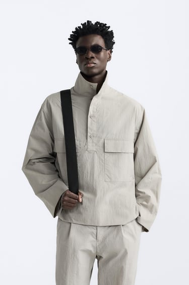 Куртка-рубашка из высокотехнологичной ткани с воротником-поло