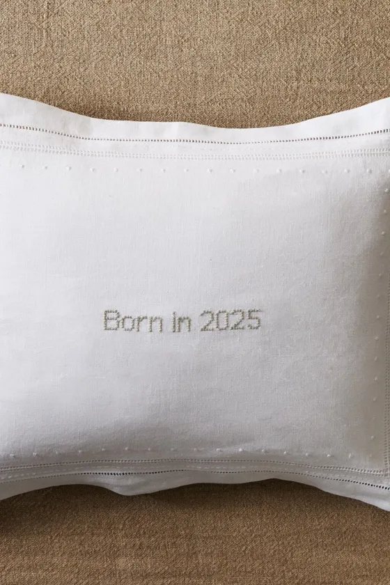 чехол для подушки children s born 2025