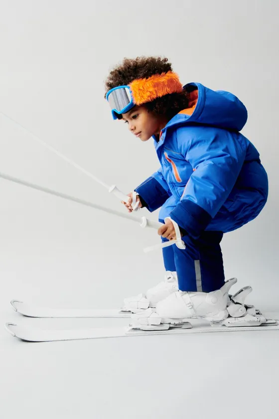 КОМБИНЕЗОН WATER-REPELLENT AND WIND-RESISTANT SKI COLLECTION