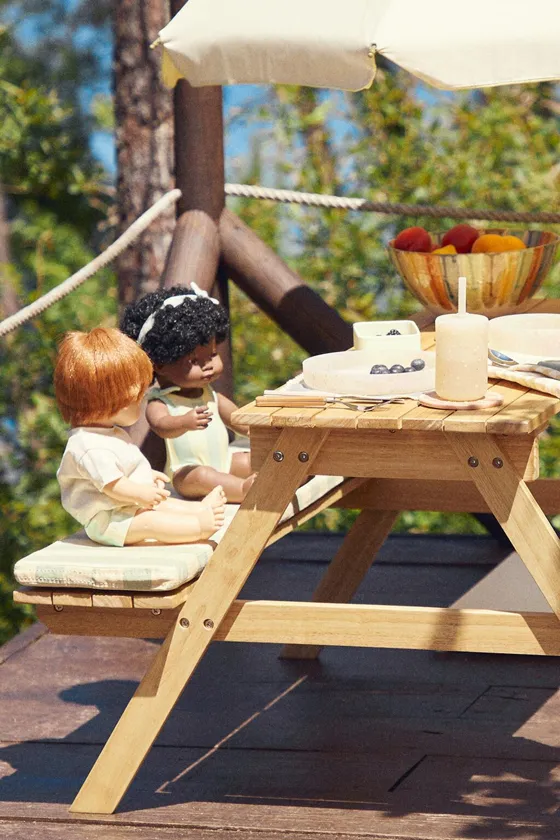 детский стол для пикника на открытом воздухе