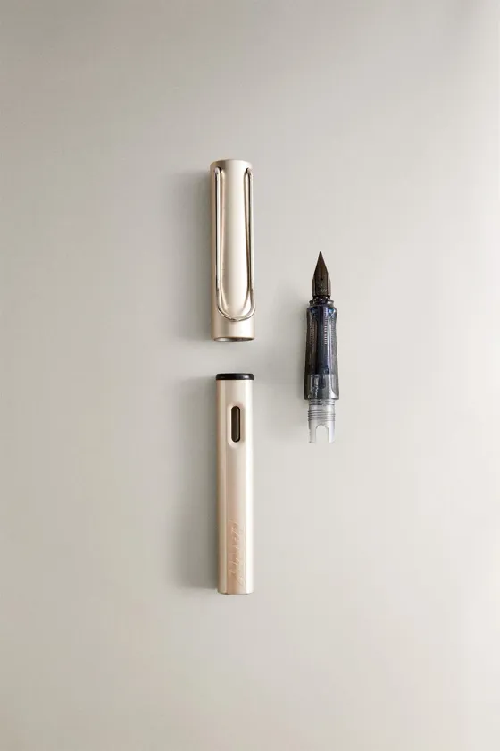 перьевая ручка lamy