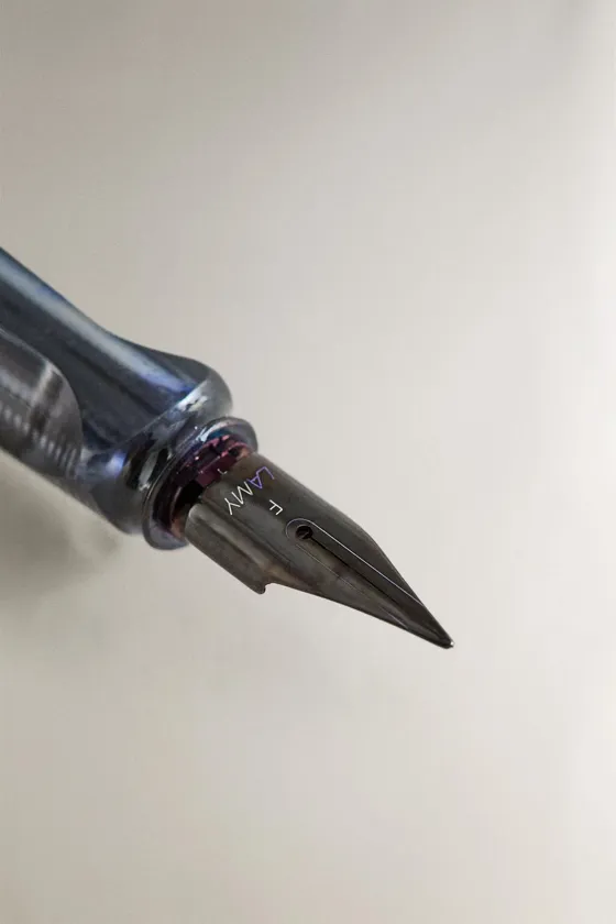 перьевая ручка lamy