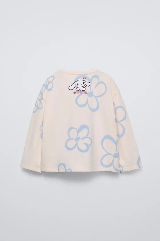 ЛОНГСЛИВ С РЕЛЬЕФНЫМ ПРИНТОМ MY MELODY AND CINNAMOROLL © SANRIO