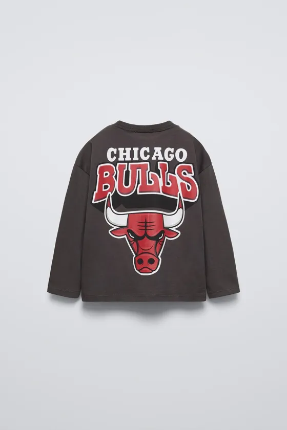 ФУТБОЛКА CHICAGO BULLS © NBA