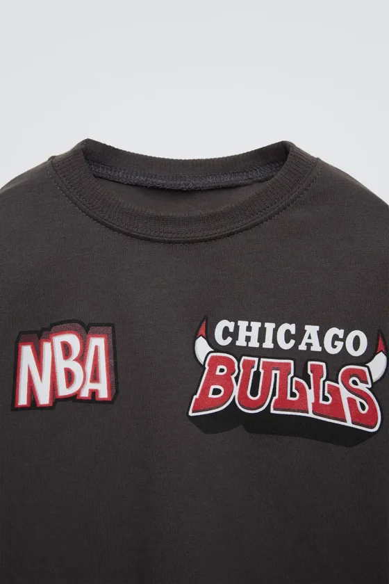 ФУТБОЛКА CHICAGO BULLS © NBA