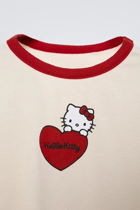 ФУТБОЛКА SANRIO HELLO KITTY ©